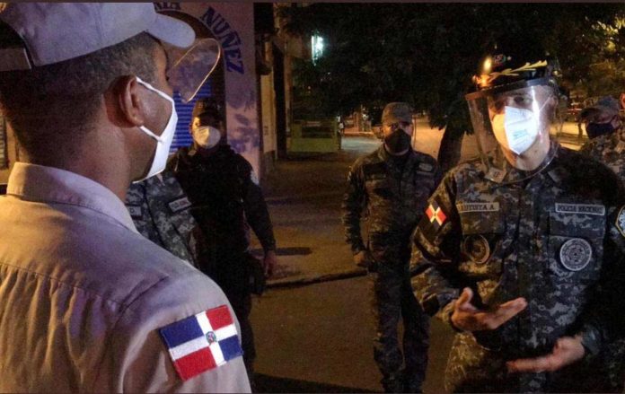Siete policías han fallecido por covid y 800 se han contagiado