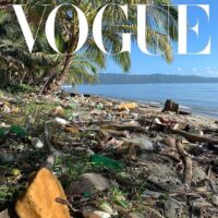 Hoteleros de Samaná acusan a revista “Vogue” de querer dañar al país con foto de playa con basura.