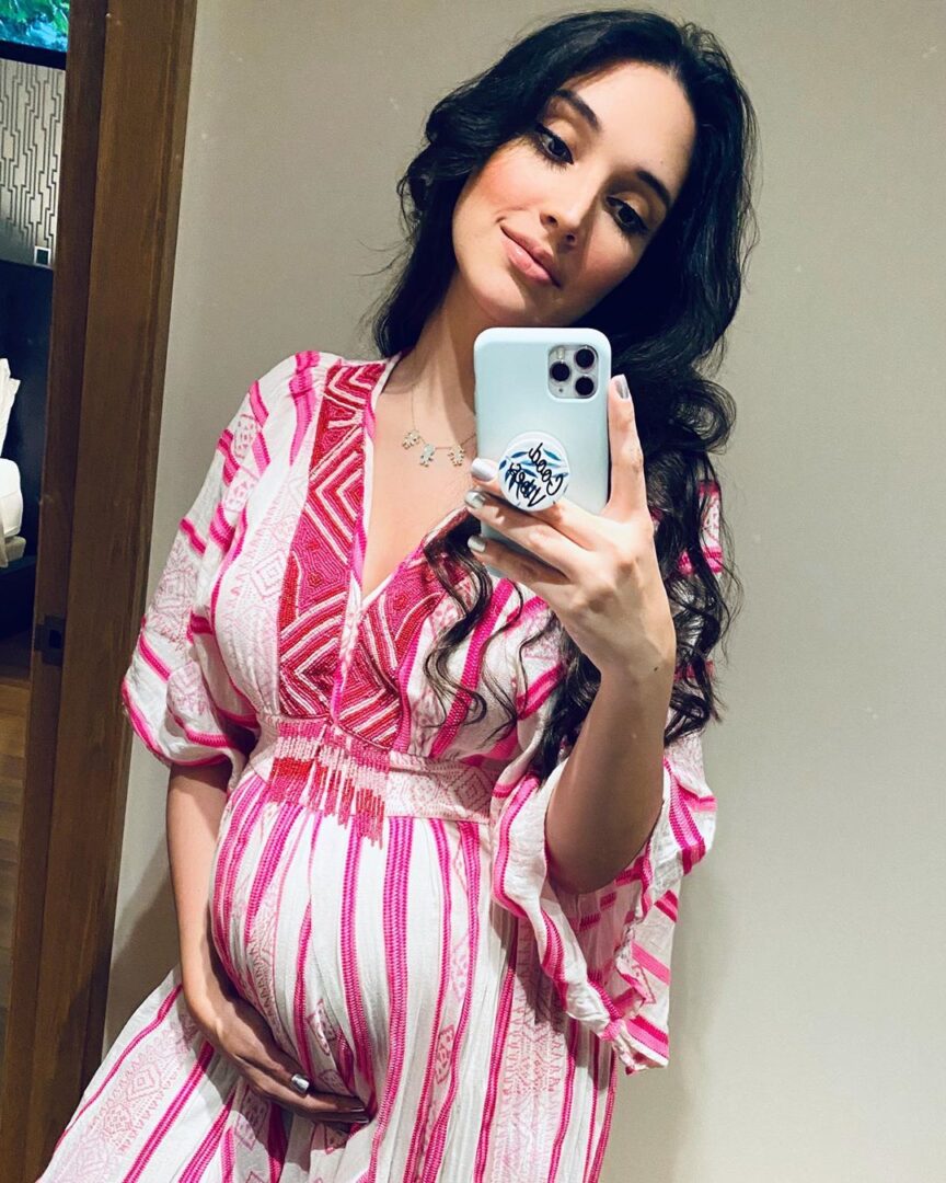 Barriguita de Amelia Vega