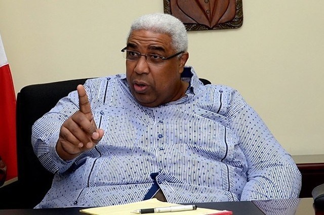 Peña Guaba recomienda asumir la política como Hobby; oportunistas desplazaron a dirigentes