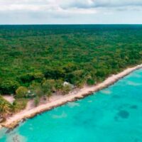 Rescatan a 3 cubanos de isla desierta donde vivieron de cocos durante 33 días
