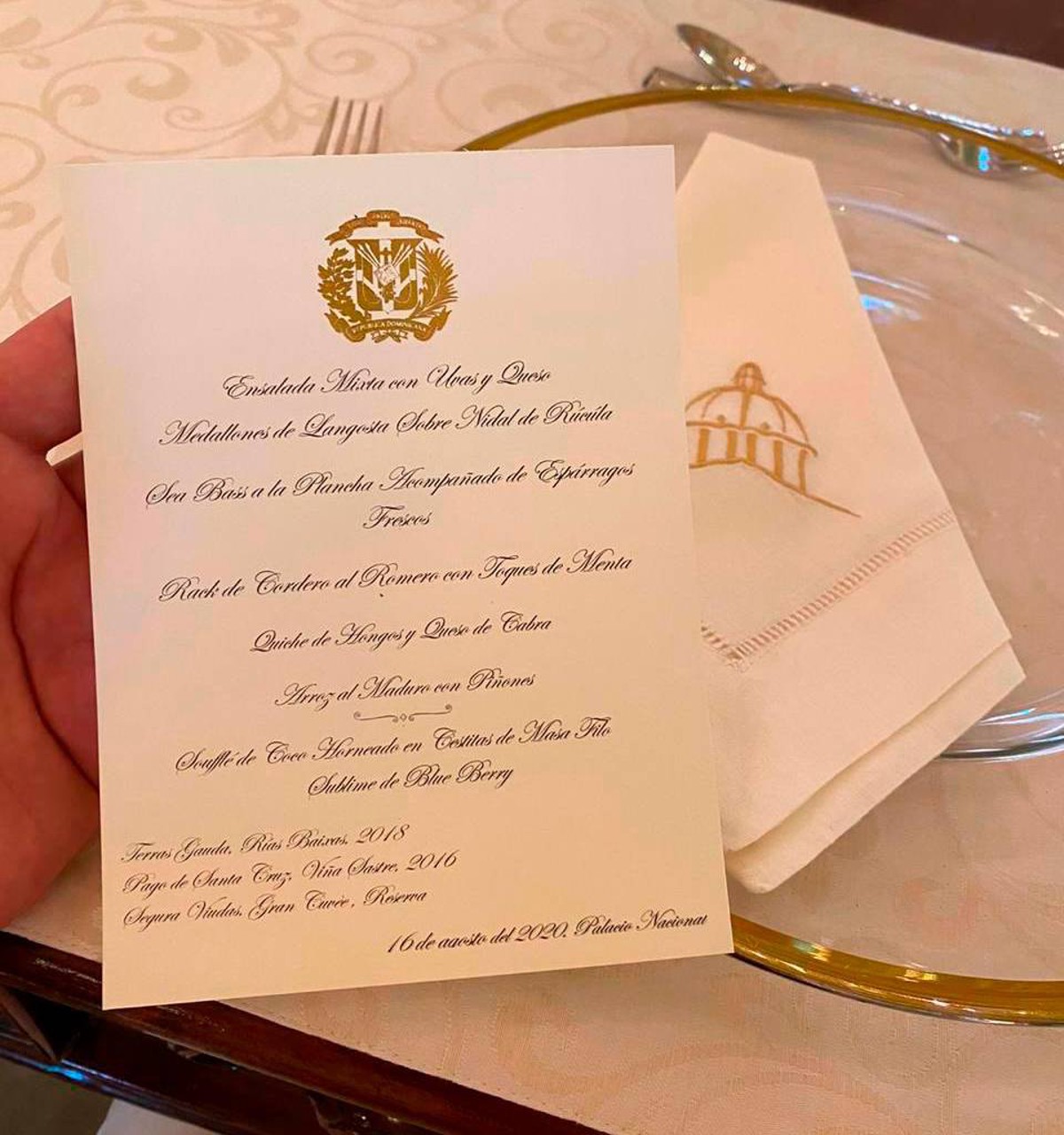 Almuerzo por toma de posesión de Abinader costó más de RD$ 10,000 por plato