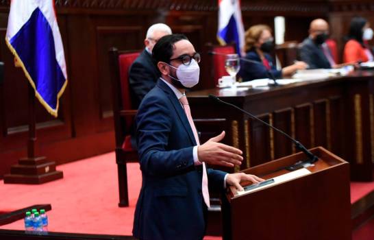 Diputado José Horacio introduce proyecto para prohibir matrimonio infantil