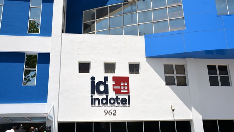 Diputados denuncian a emisoras haitianas de interferencia