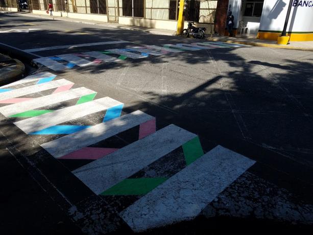 Jarabacoa pinta sus calles de rosa, azul, verde y blanco para concienciar sobre el cáncer de mama