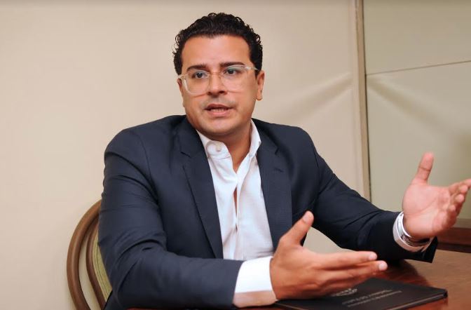 José Hoepelman tacha de «Circo Vergonzoso» divulgación de Contratos de Abogados por parte de la PGR