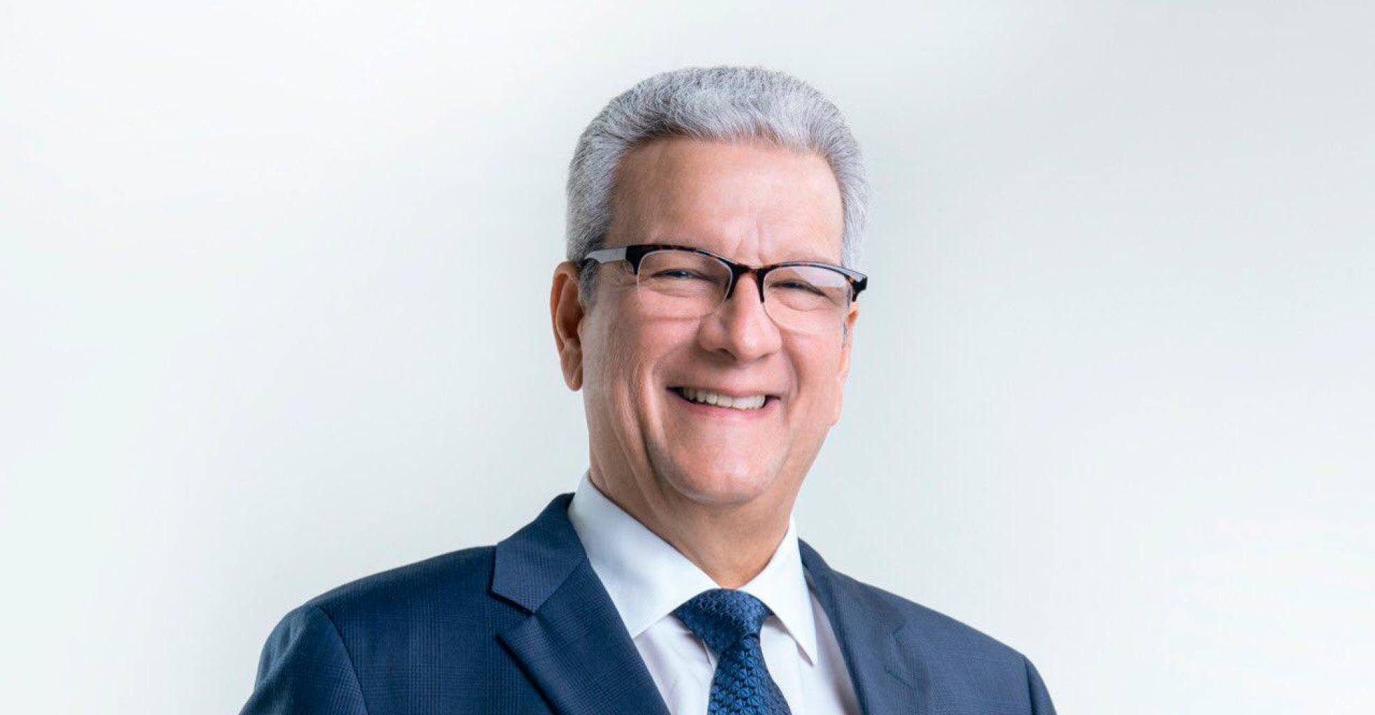 Ministro de la Presidencia Lisandro Macarrulla declara bienes por 398.6 millones de pesos