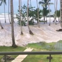 Marejadas Intensas Afectando en Samaná