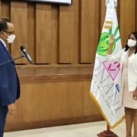 Antoliano Peralta Juramenta + Paula Disla + Directora del CONANI