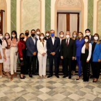 El Presidente Luis Abinader Almorzó Con Influencers Dominicanos