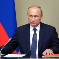 Putin saca pecho por la vacuna rusa y se la ofrece gratis a la ONU