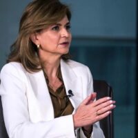 La vicepresidenta de la República llama a no forzar a las niñas a ser mujeres