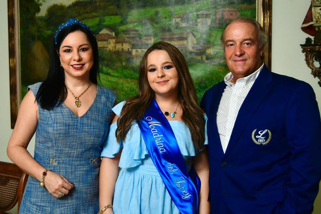 Adriana Fernández Pou, La Nueva Madrina de los Tigres Licey Adriana Fernández Pou, La Nueva Madrina de los Tigres Licey