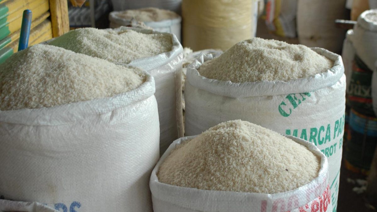 Gobierno y productores fijan precio del arroz y no deberá exceder los RD$27