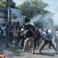 Haitianos denuncian en las calles “la inseguridad” y “la dictadura”