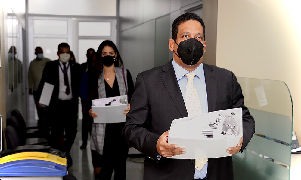 Contrataciones Públicas investigará licitación de jeringas en Salud Pública