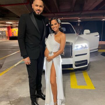 Natti Natasha revela que está embarazada en premio Lo Nuestro