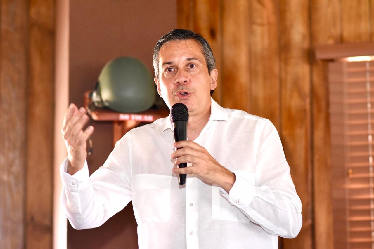 Jorge Mera inició con buen pie en Medio Ambiente
