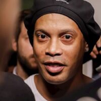 Luto en el fútbol brasileño: murió la madre de Ronaldinho por coronavirus