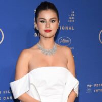 Fans de Selena Gómez decepcionados de ella por su participación en Premio Lo Nuestro