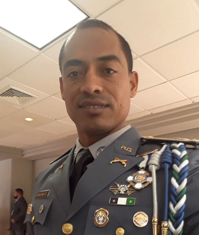 Condenan a dos años a coronel de la Policía por matar a tiros a taxista en Hato Mayor