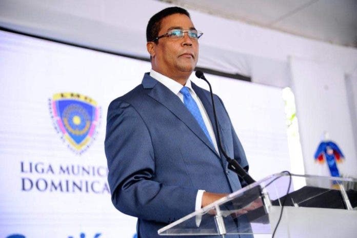 Secretario de la LMD pide investigar “desde el origen” muertes por bebidas adulteradas