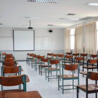 Sesenta y siete colegios piden al Minerd permiso para docencia presencial