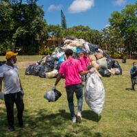 En Jarabacoa cambian plásticos por juguetes y fomentan el reciclaje