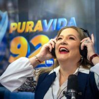 Jatnna Tavárez por primera vez en la radio