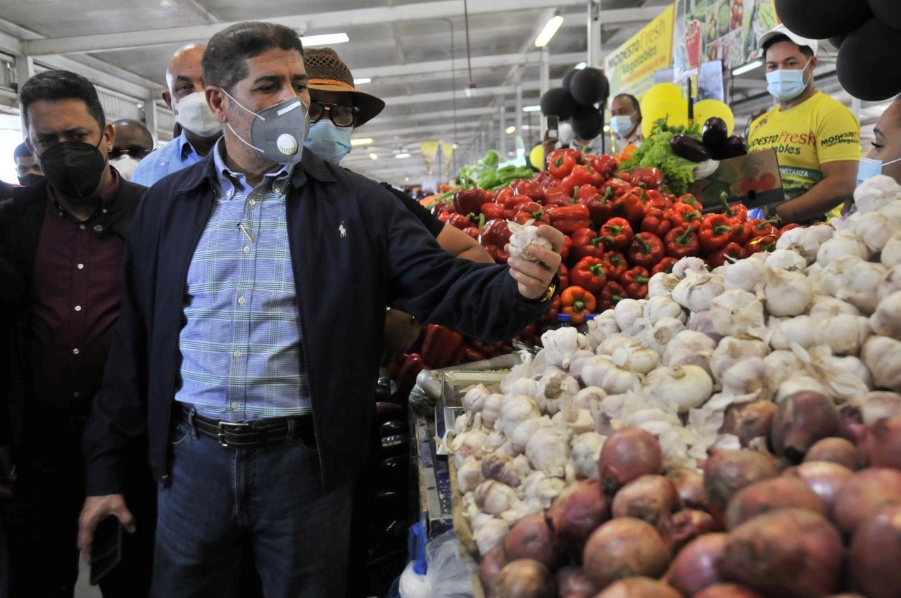 Protesta con Zanahoria da resultado; Agricultura comprará hoy producción en Constanza