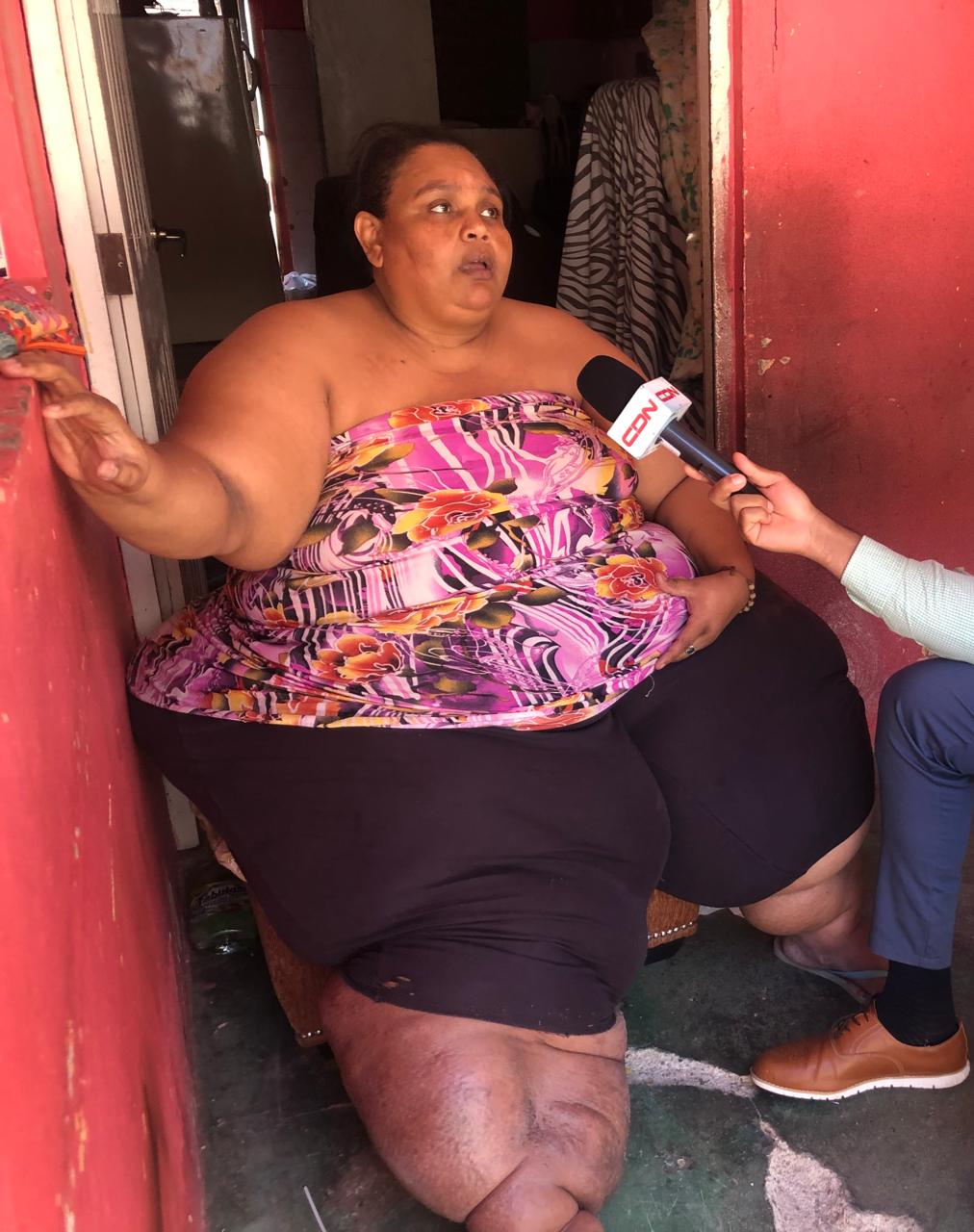 Primera dama ofrece apoyo a mujer de 600 libras que pidió ayuda para realizarse bariátrica