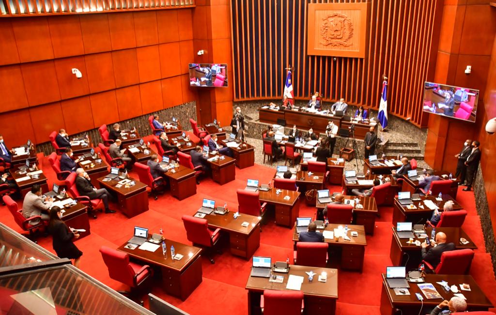 Ministerios deberán rendir cuentas de situación heredada ante Senado