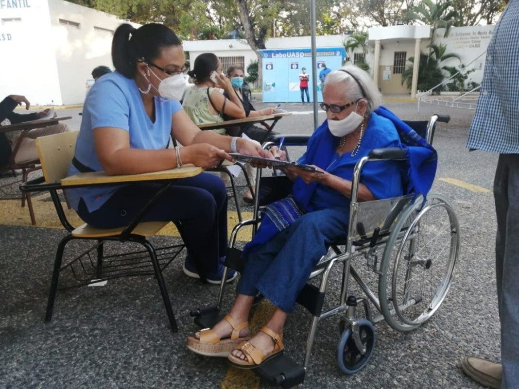 Para finales de marzo, RD tendrá primer grupo inmunizado con dos dosis vacuna