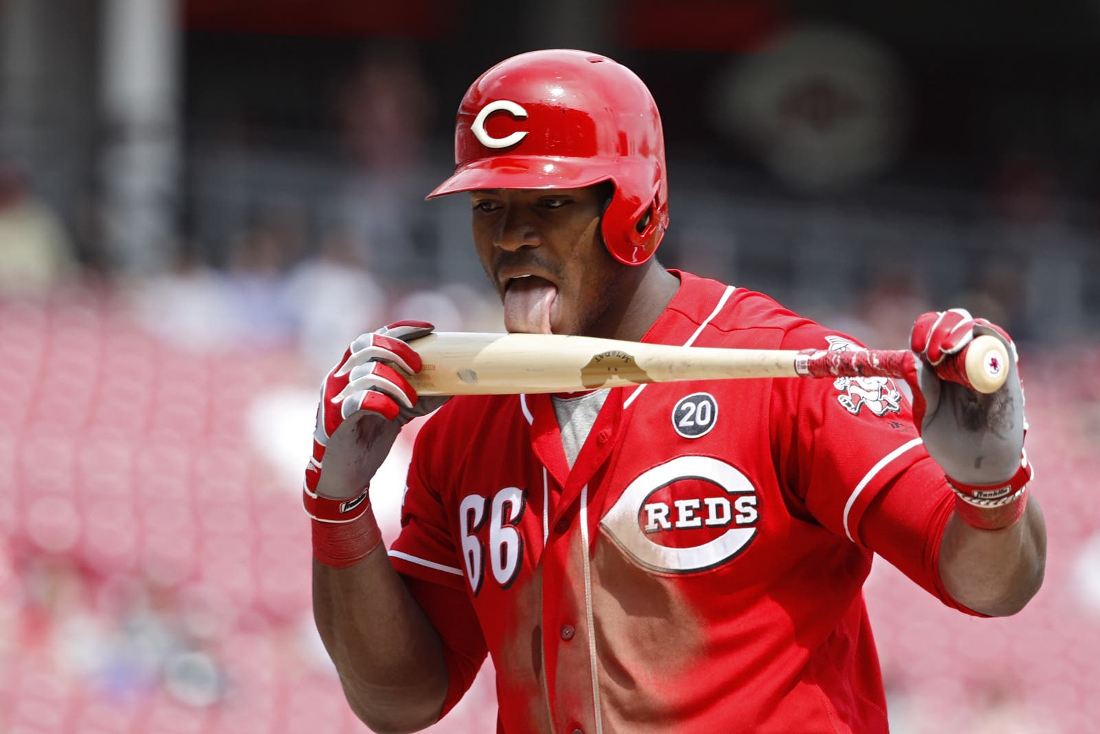 Yasiel Puig es investigado por demanda de acoso sexual