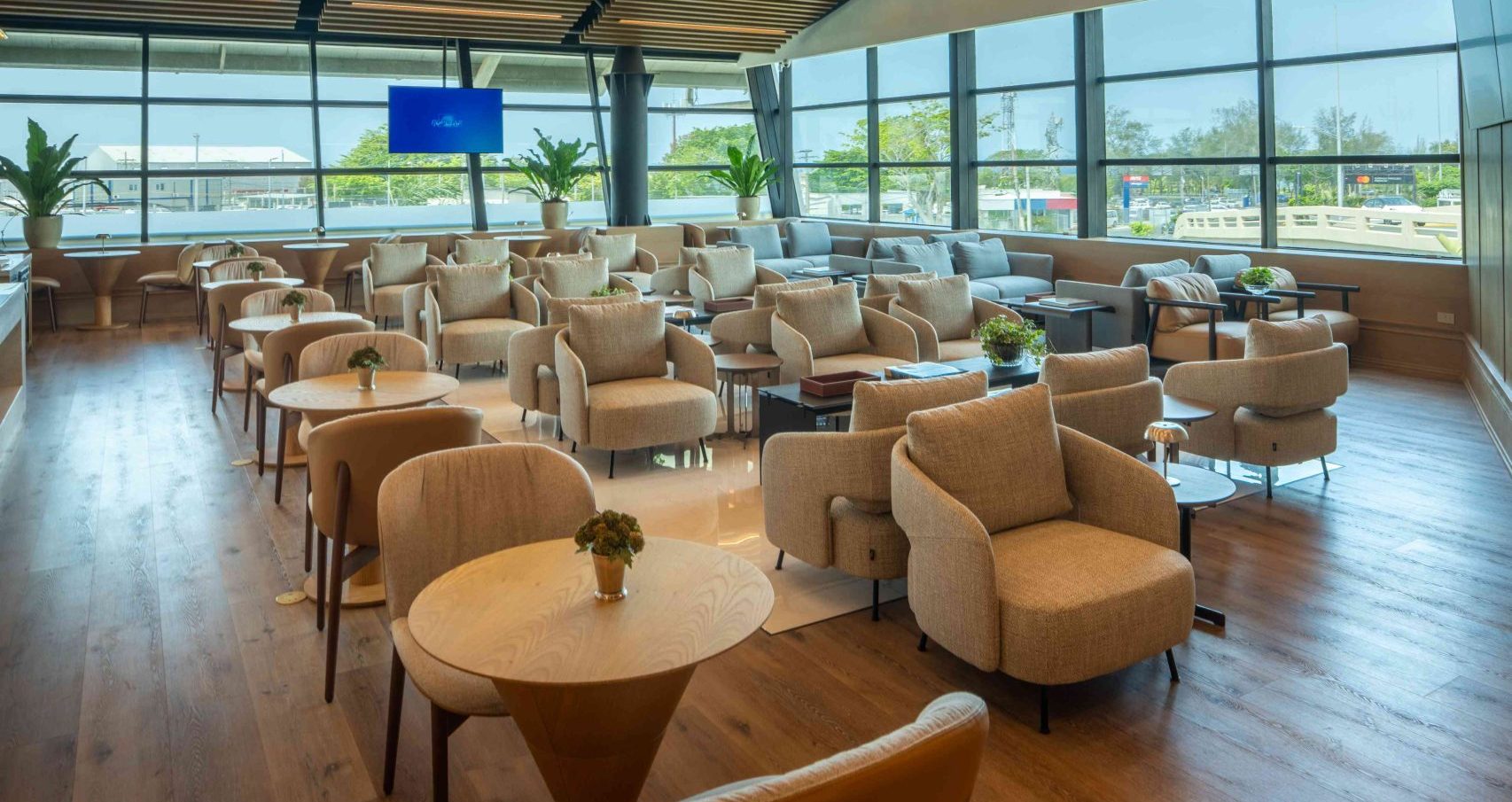 Banco Popular amplía Lounge Popular en el AILA con nuevo espacio para salida de pasajeros