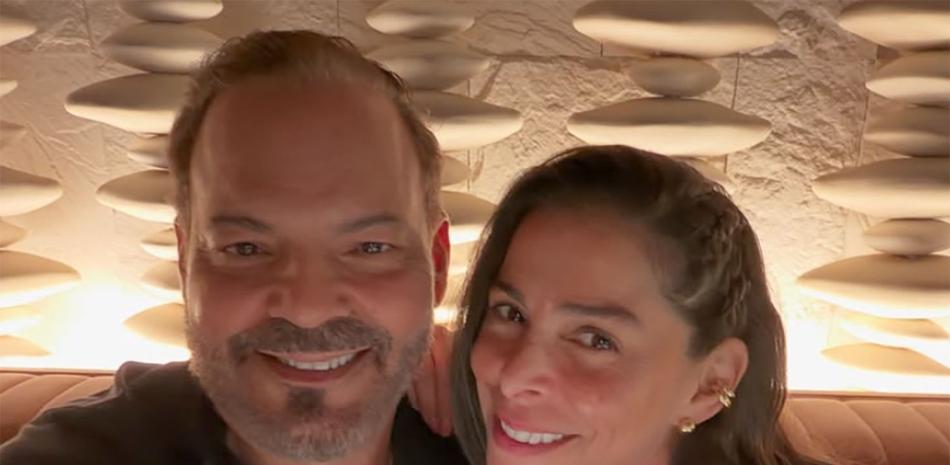 Esposo de Lourdes Stephen la llama “diva promiscua de las redes sociales, que provoca a hombres”