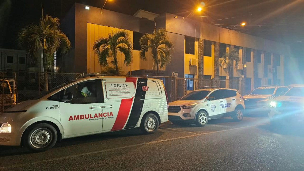 Mujer que salió desnuda de una cabaña pidiendo auxilio aparece muerta en la aut. Duarte Ensegundos República Dominicana