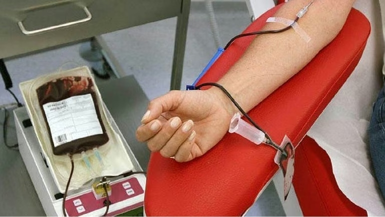 Testigos de Jehová flexibilizan su postura sobre la sangre, pero mantienen prohibición de transfusiones completas