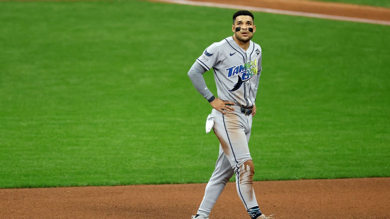 Rays won’t ease up on basepaths despite miscues in Game 1 of World Series