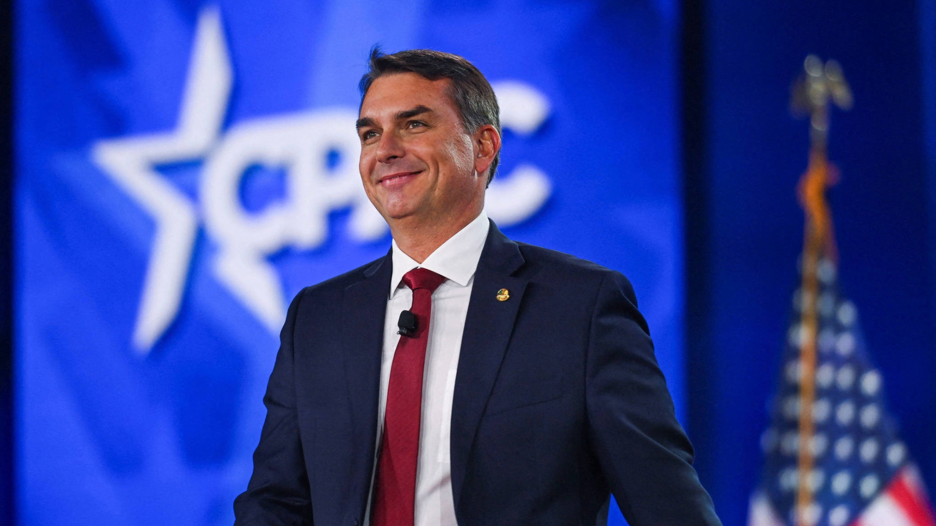 Flávio Bolsonaro: ¿quién es y cómo llegó a ser candidato presidencial en Brasil?