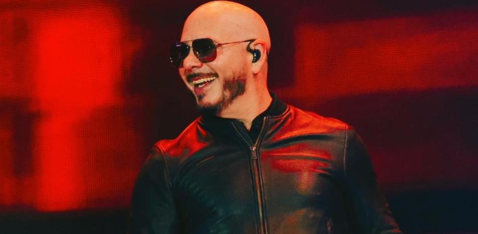 Pitbull habla de El Cata, las regalías y la influencia de Omega El Fuerte en su música