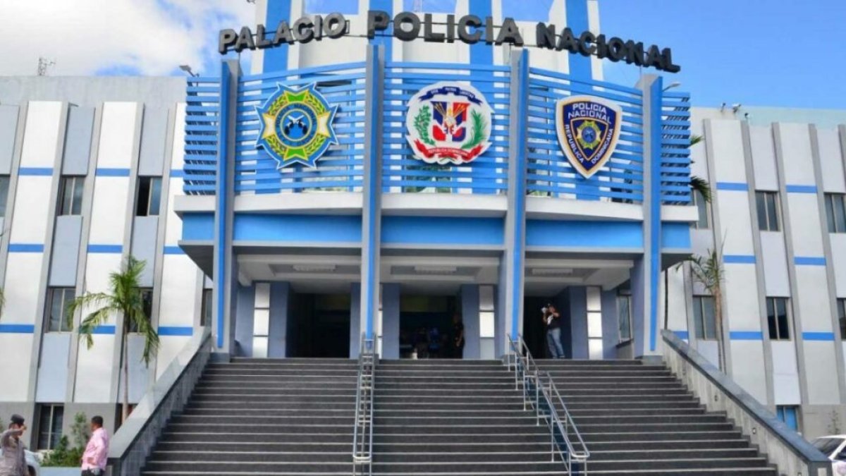 Policía Nacional apresa 4 adolescentes por intento de asalto